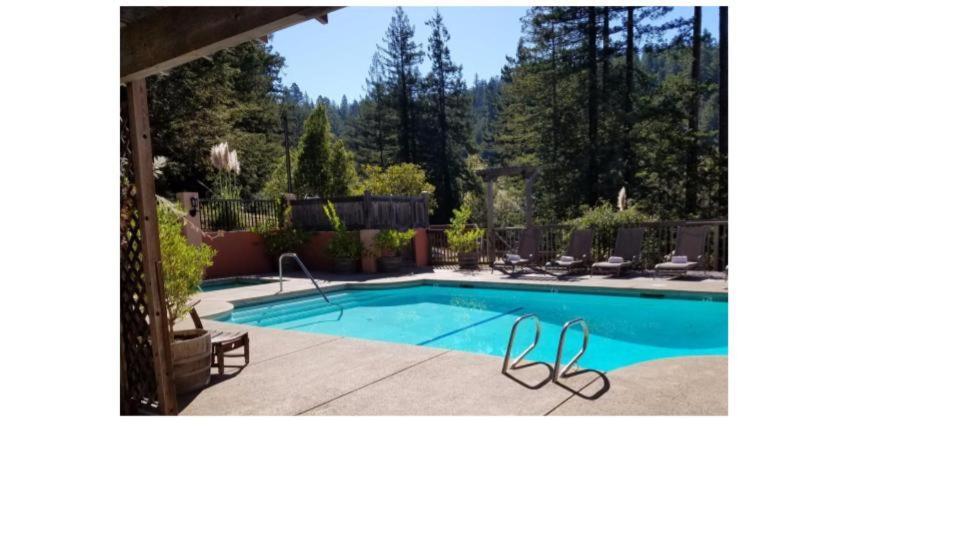 Hotel The Stavrand Guerneville Esterno foto